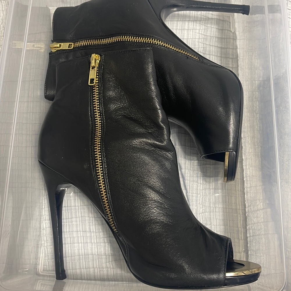 Steve Madden Leather Booties